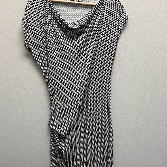 CAbi Dresses & Skirts - Cabi Geometric Dress Womens Size M Bodycon Full Length Summer Sleeveless